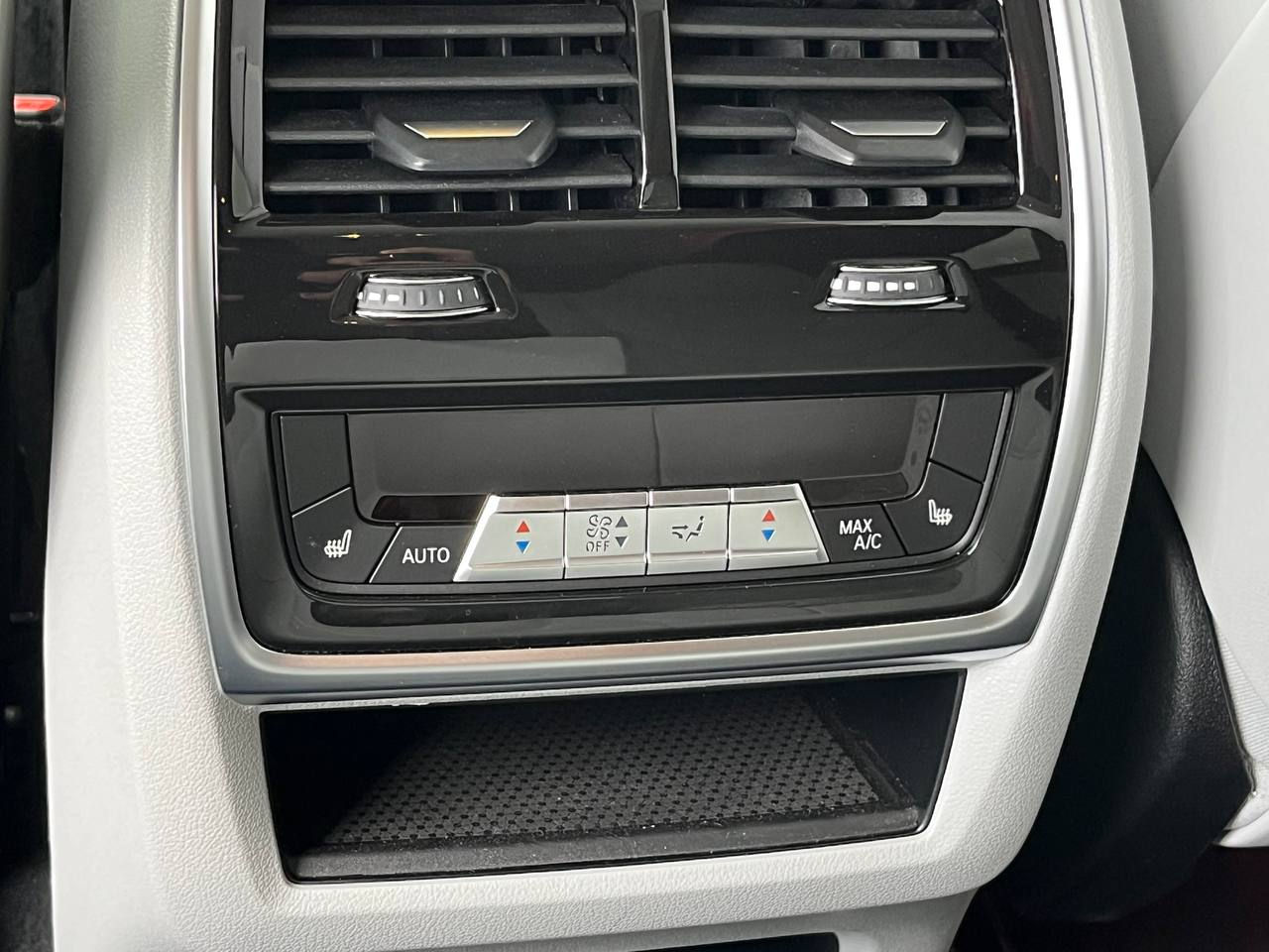 BMW XM foto 16