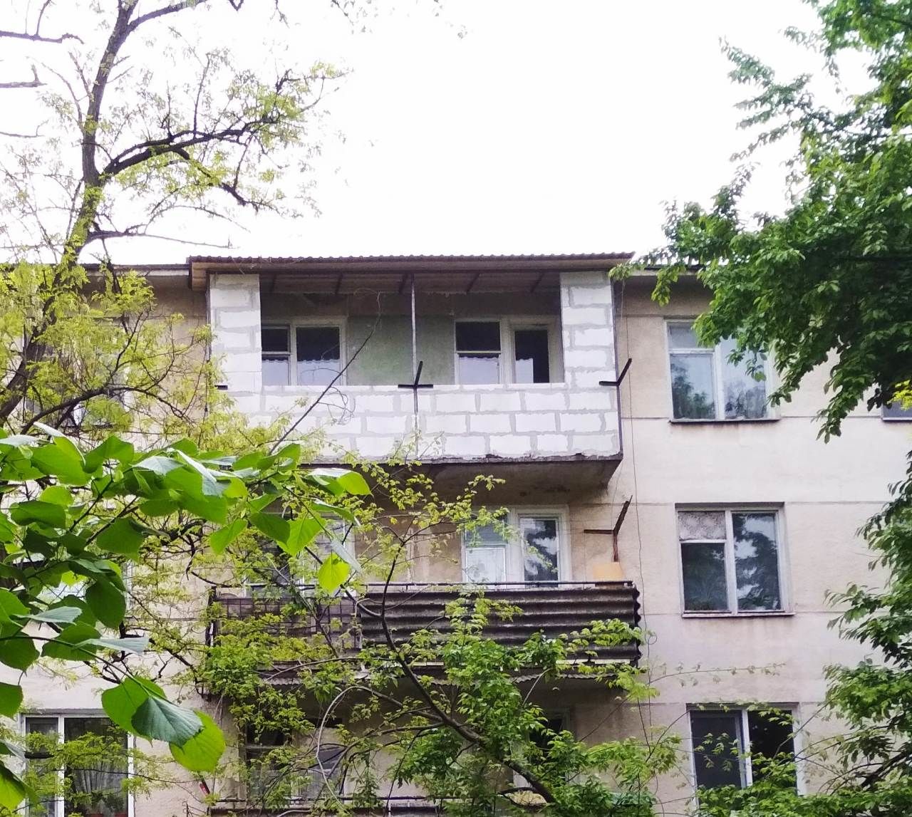 Расширение и переделка балконов. Кладка. Остекление. Demolarea ...