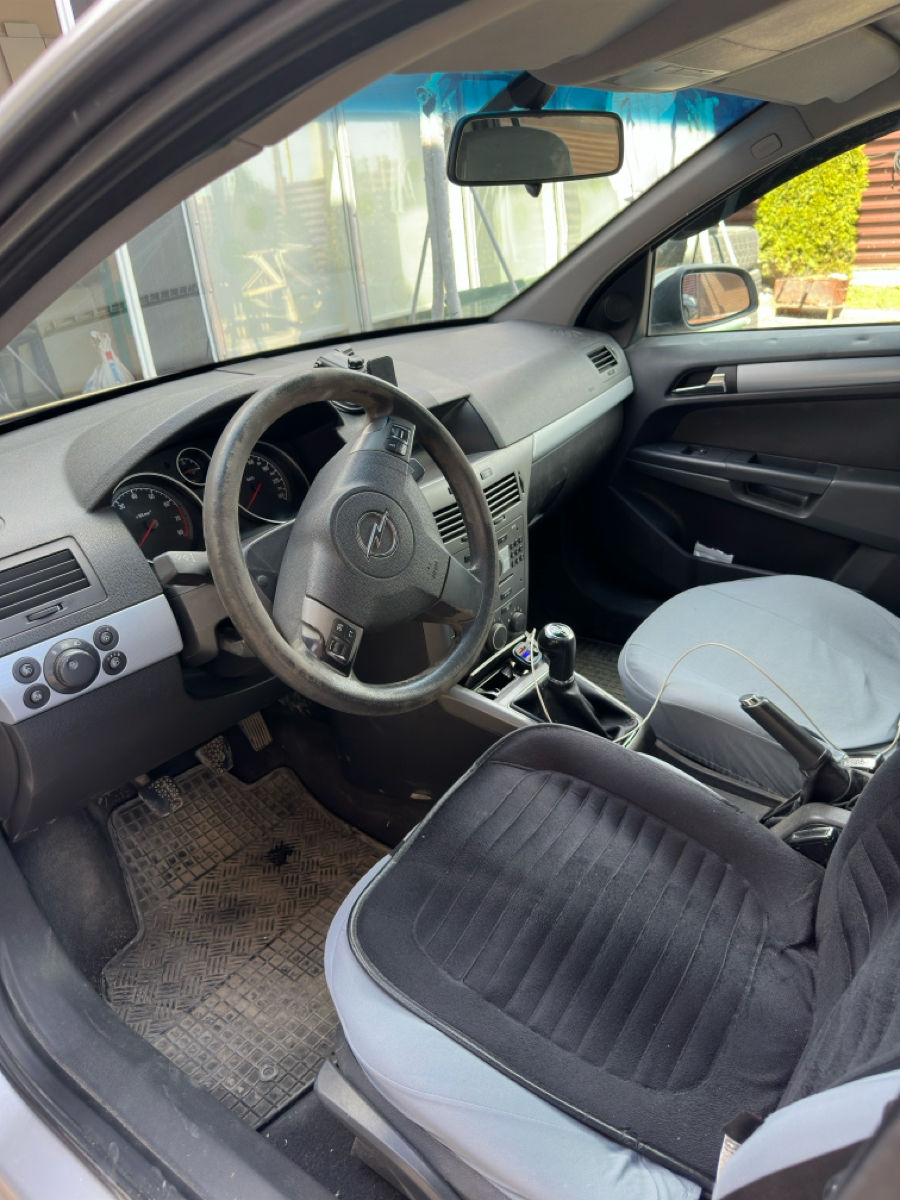 Opel Astra foto 3