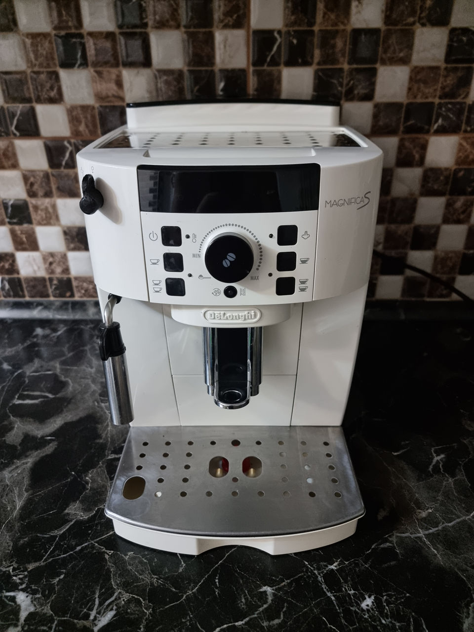 Delonghi Magnifica S Milchaufschäumer Funktioniert Nicht DeLonghi Magnifica S