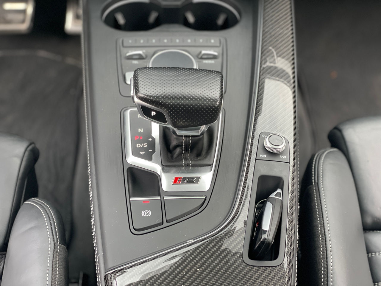 Audi RS5 фото 16
