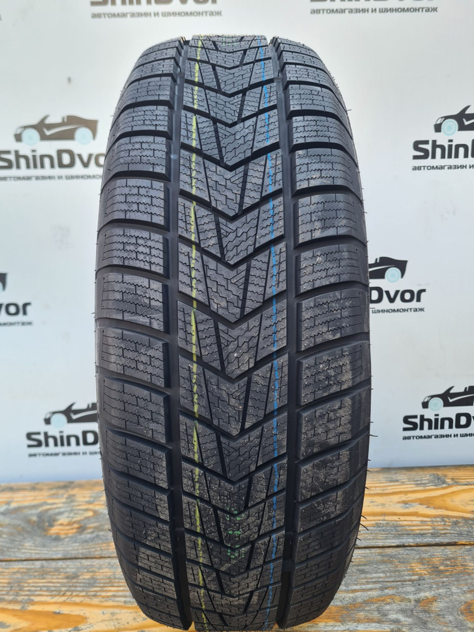 Anvelope iarna 215/65 R17 Tracmax / зима 1650 - lei foto 2