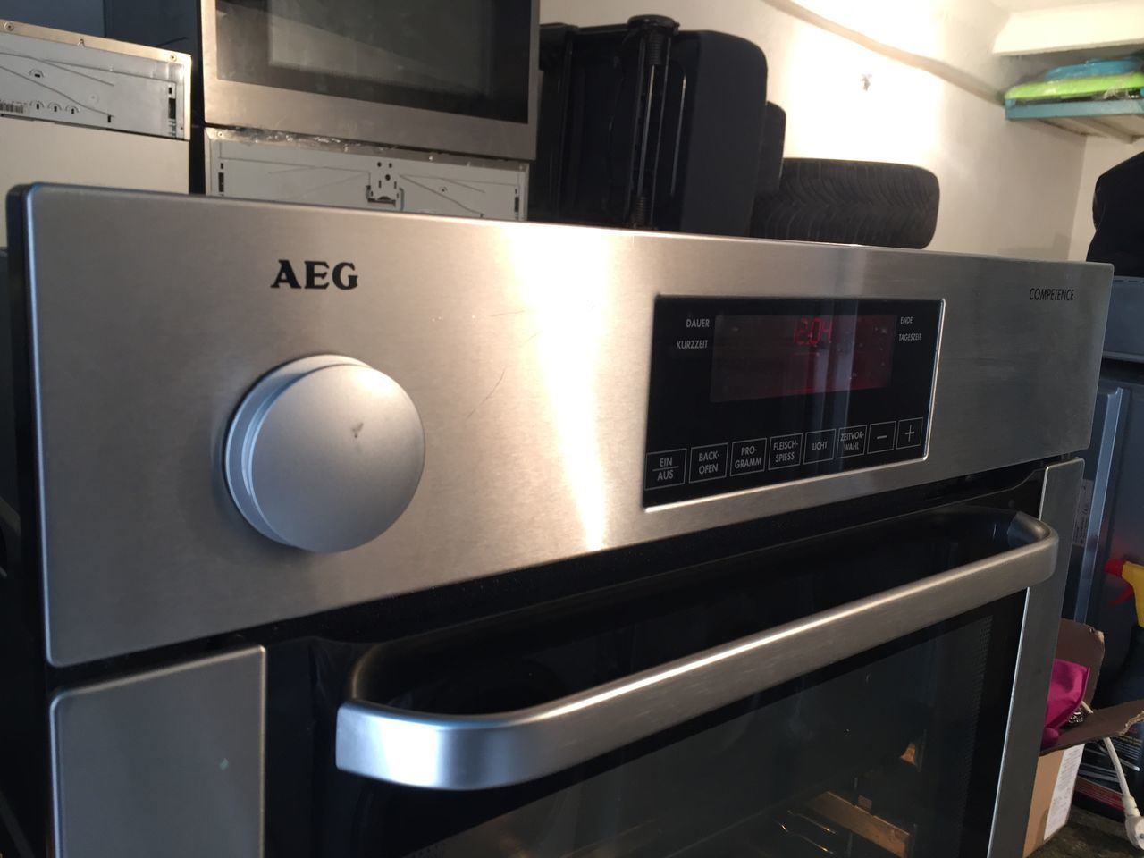 Духовой шкаф AEG с функцией пара, немецкой сборки