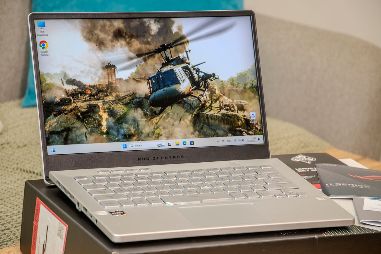 Asus ROG Zephyrus G14 - Ryzen 7 7735HS, 16Gb Ram, 500Gb SSD,Radeon RX 6700S, 14.1" 2K IPS 120Hz foto 1