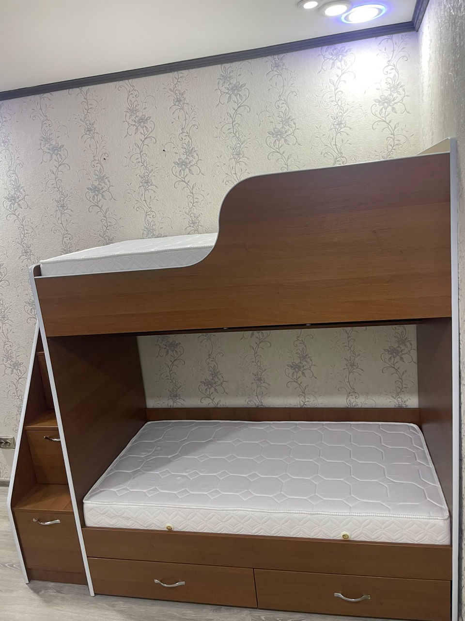 Двухярусная кровать foto 1
