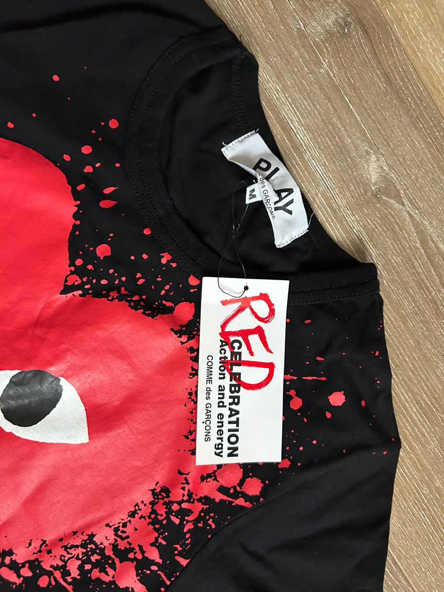 Vând tricou comme des garcons