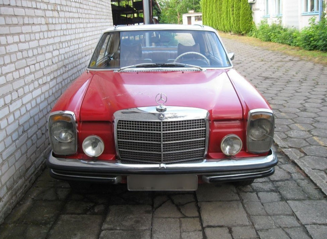 Mercedes E-Class Coupe 1971 г. с пробегом 51000 км, Бензин, 14500 €