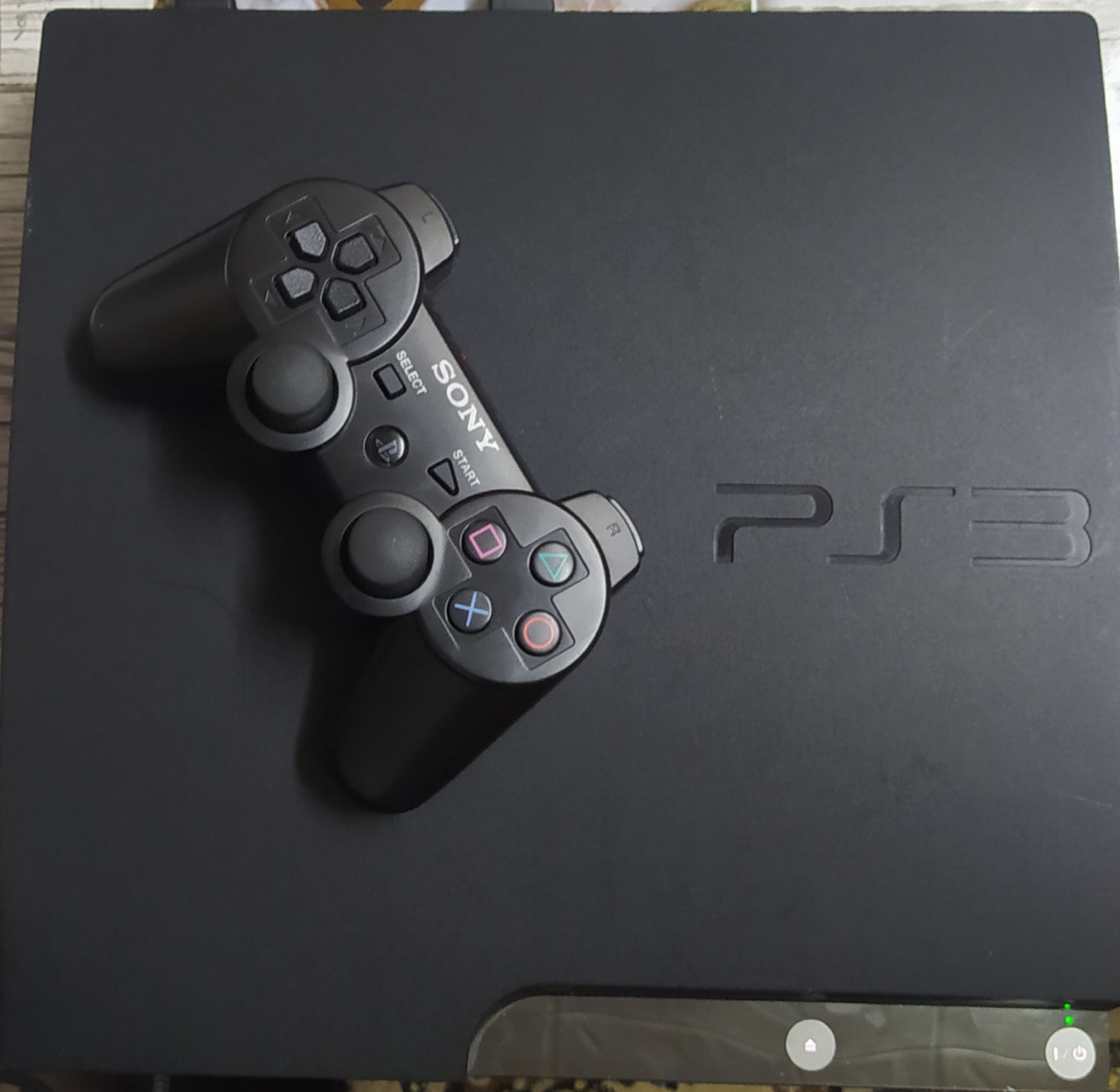 Продам Playstation 3 Slim 500 гб + прошивка HEN + 47 игр