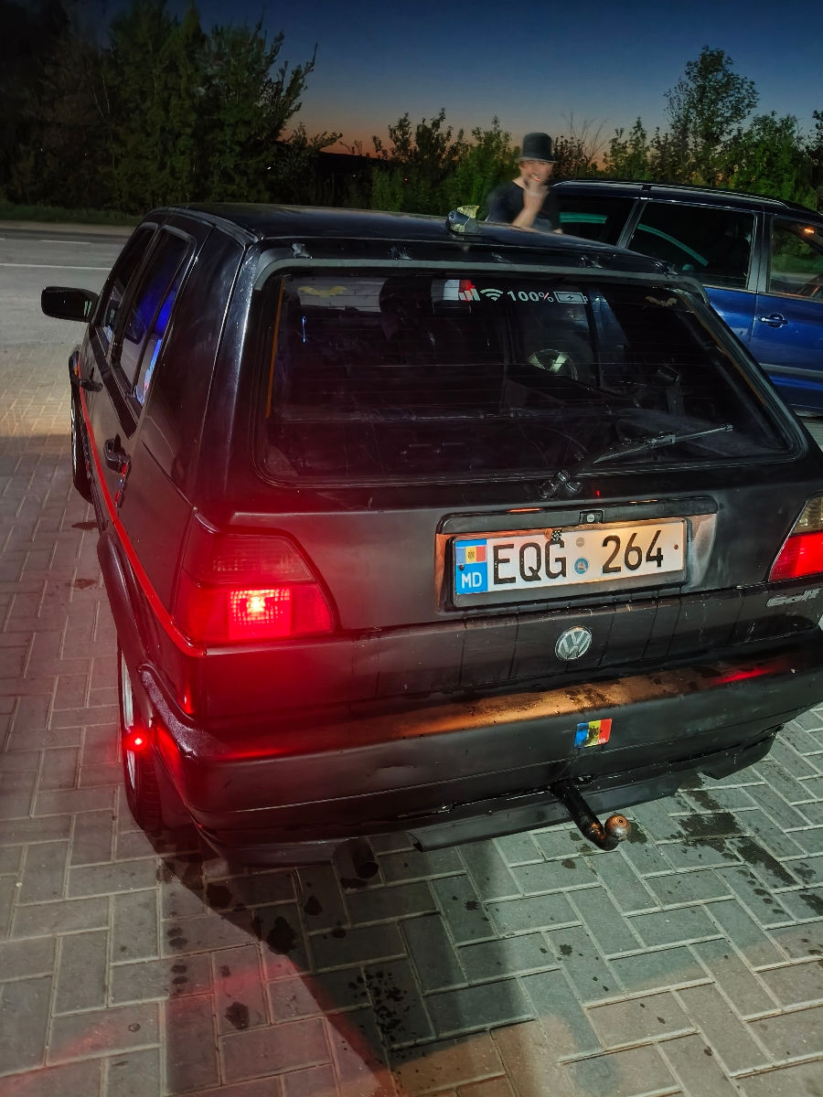 Volkswagen Golf foto 1