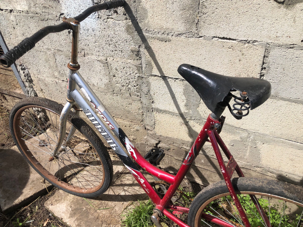 Vind bicicleta 800 de lei  foto 0