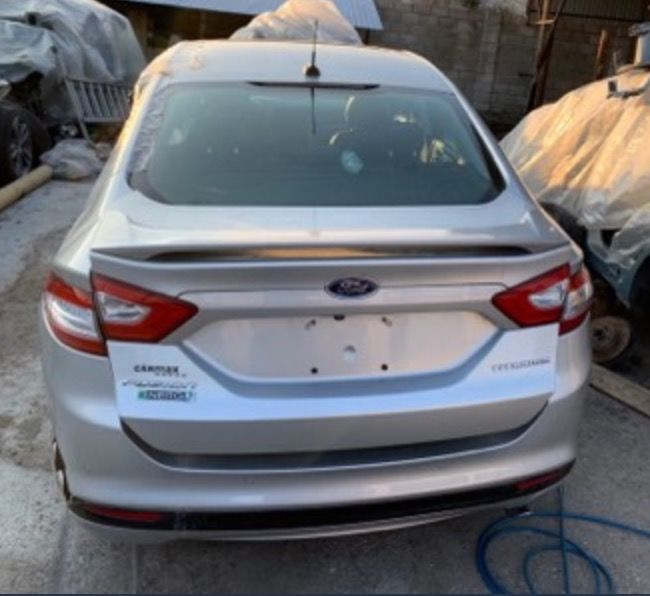 Ford Fusion Hybrid - На Разбор foto 1