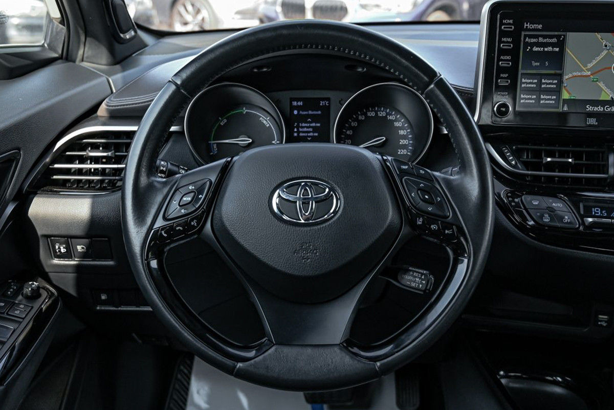 Toyota C-HR foto 9