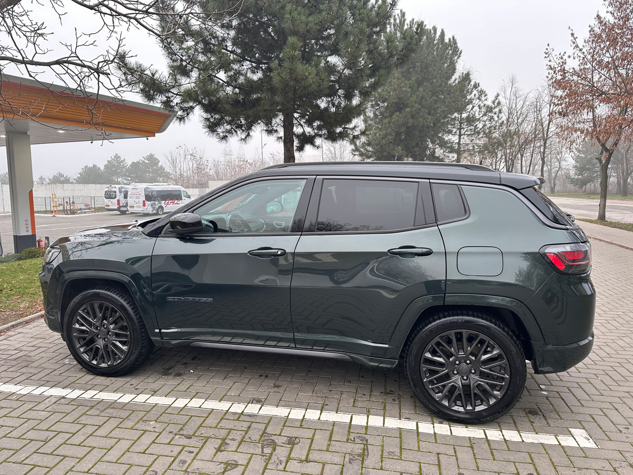 Jeep Compass an. 2021 cu rulaj 155000 km, Plug-in Hybrid (benzină), 16500