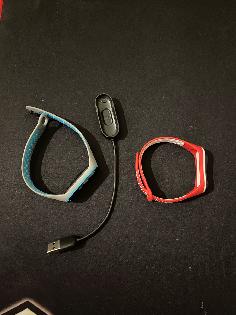 Зарядка mi band 4 не снимая ремешок