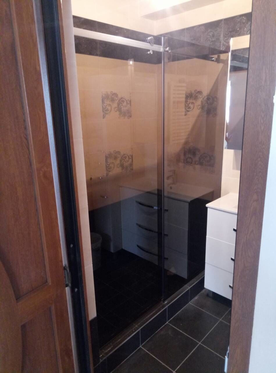 Cabina de dus cu  usi glisante din sticla calita foto 4