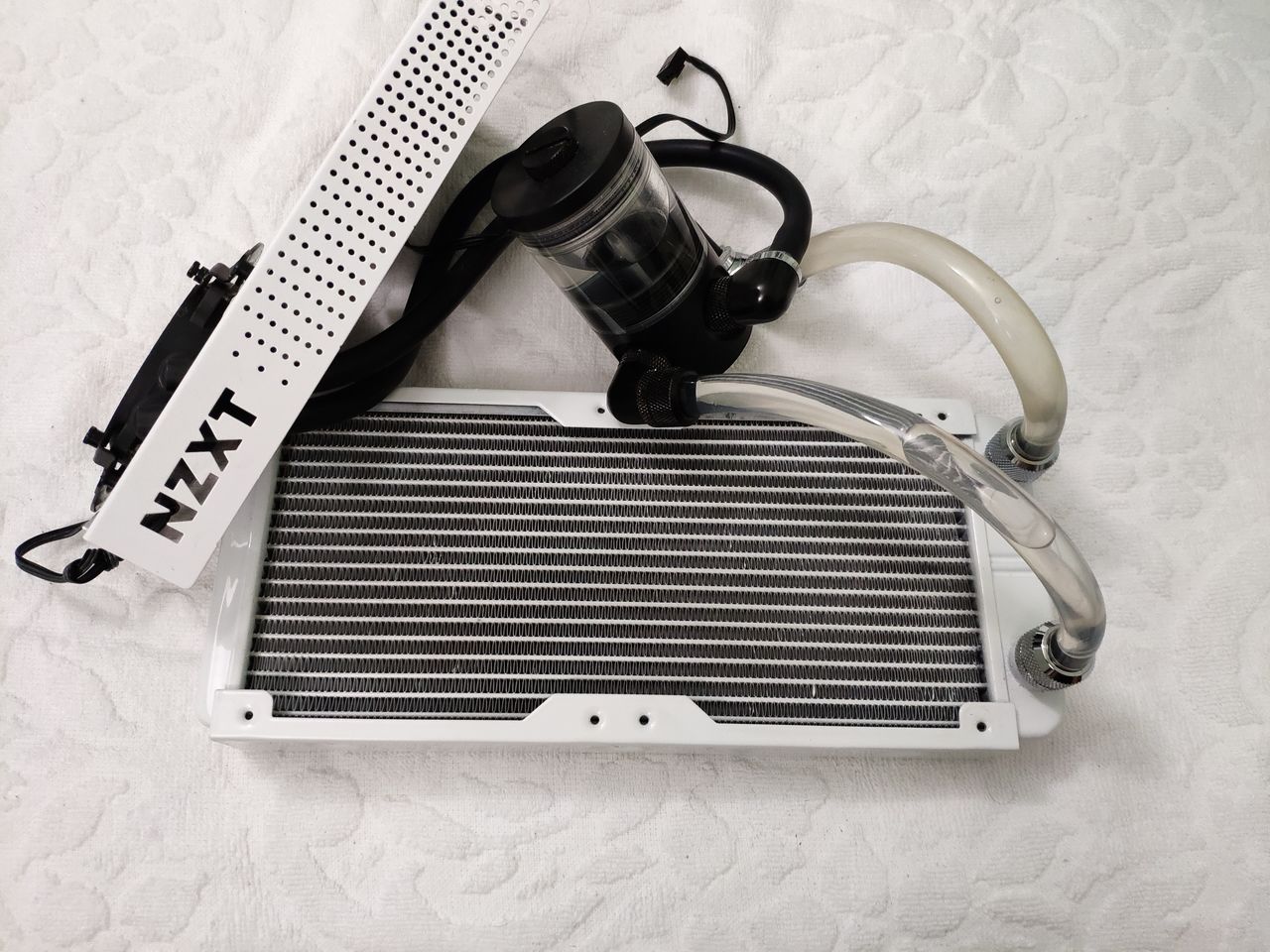 Кастомное водяное охлаждение Kraken G12 NZXT
