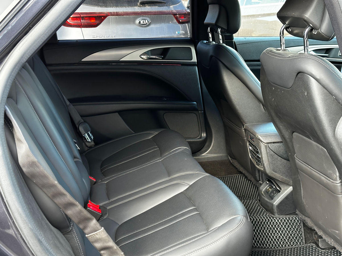 Lincoln MKZ foto 14