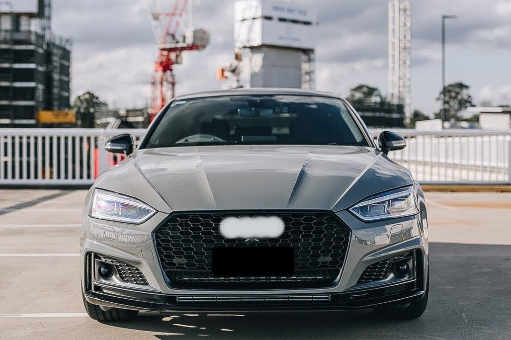 Grila Centrala compatibil cu Audi A5 F5 (2017-2019) RS Design Negru Lucios решетка foto 4