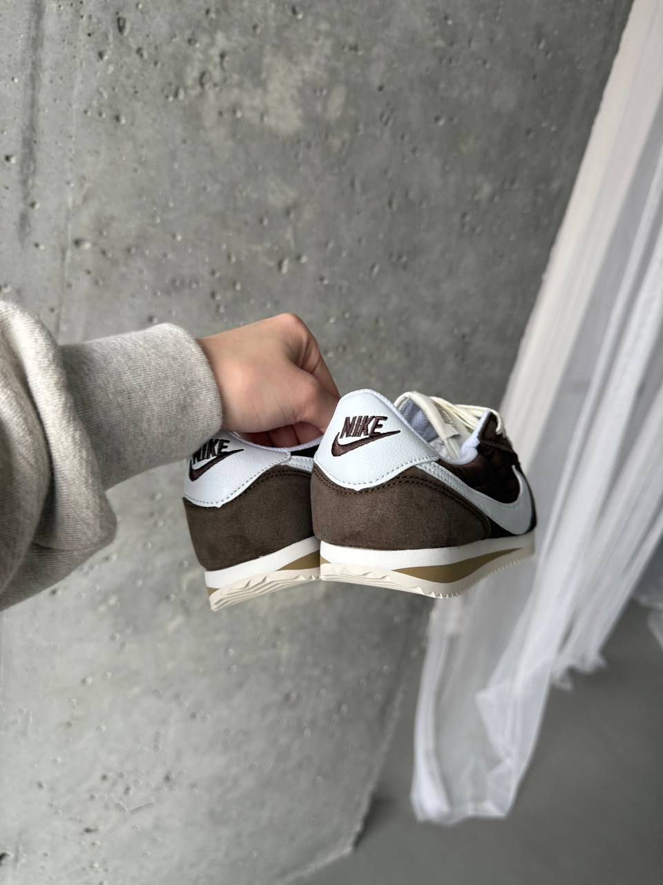 Nike Cortez Brown premium foto 3