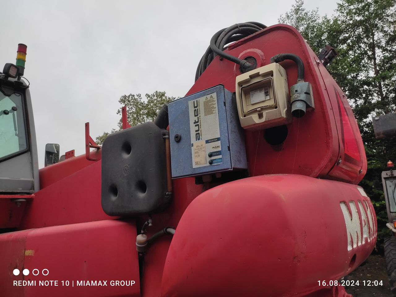 Телескопический погрузчик с поворотной башней Manitou MRT 2145, 2001 foto 16