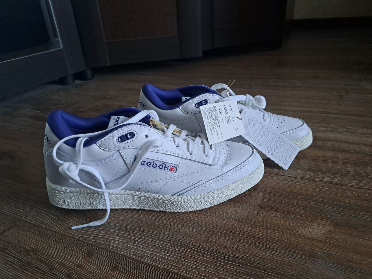 Кроссовки новые Reebok Original foto 0