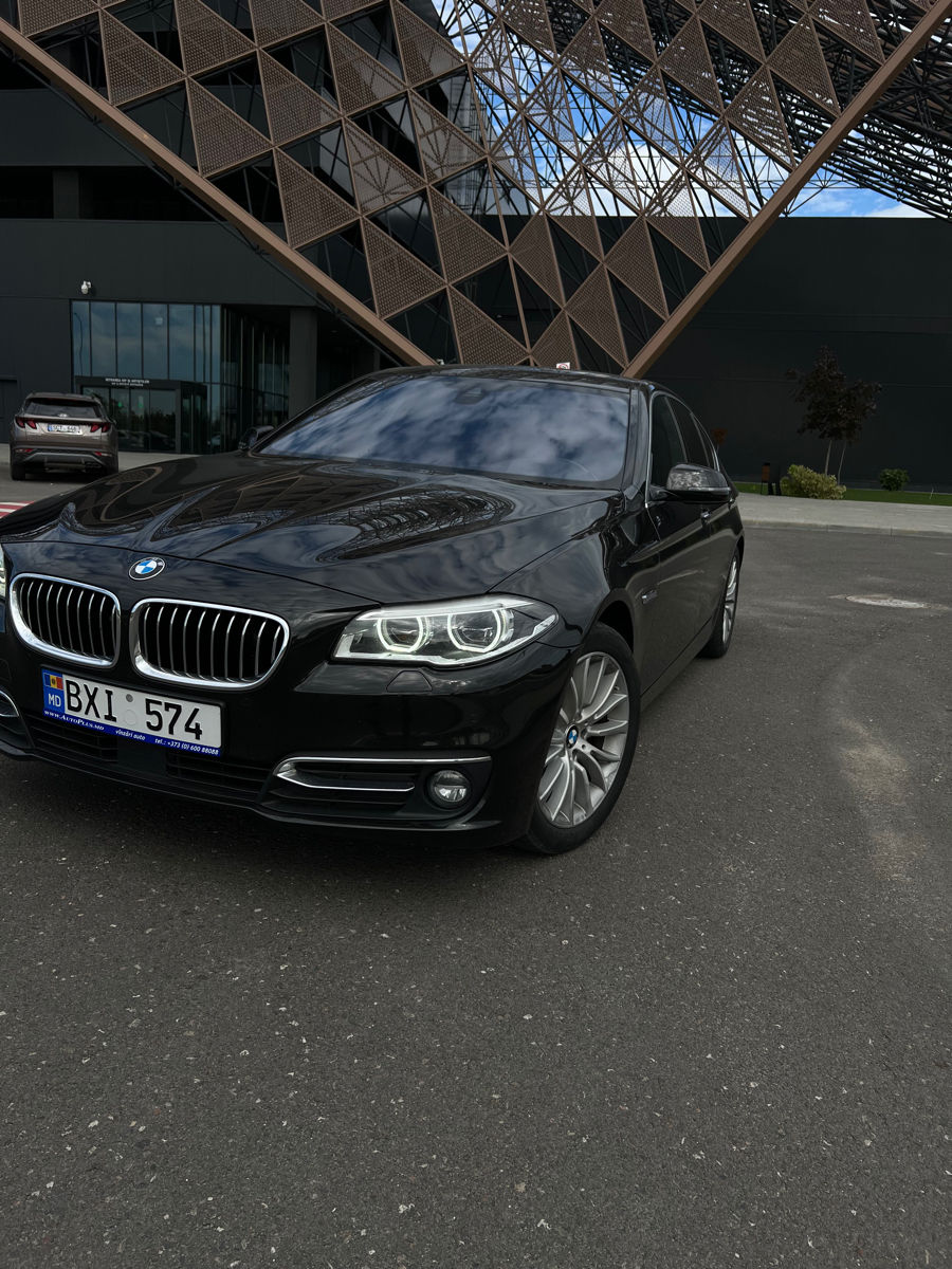 BMW 5 Series foto 0