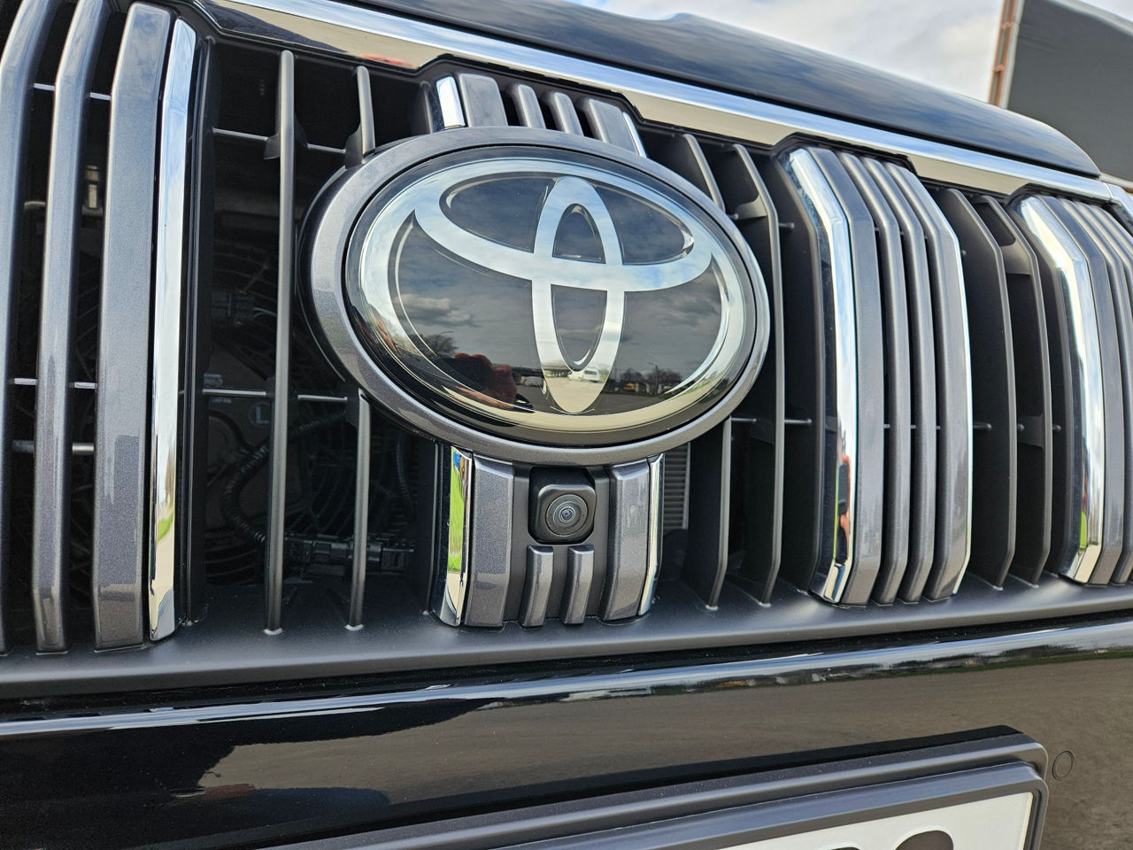 Toyota Land Cruiser Prado foto 14