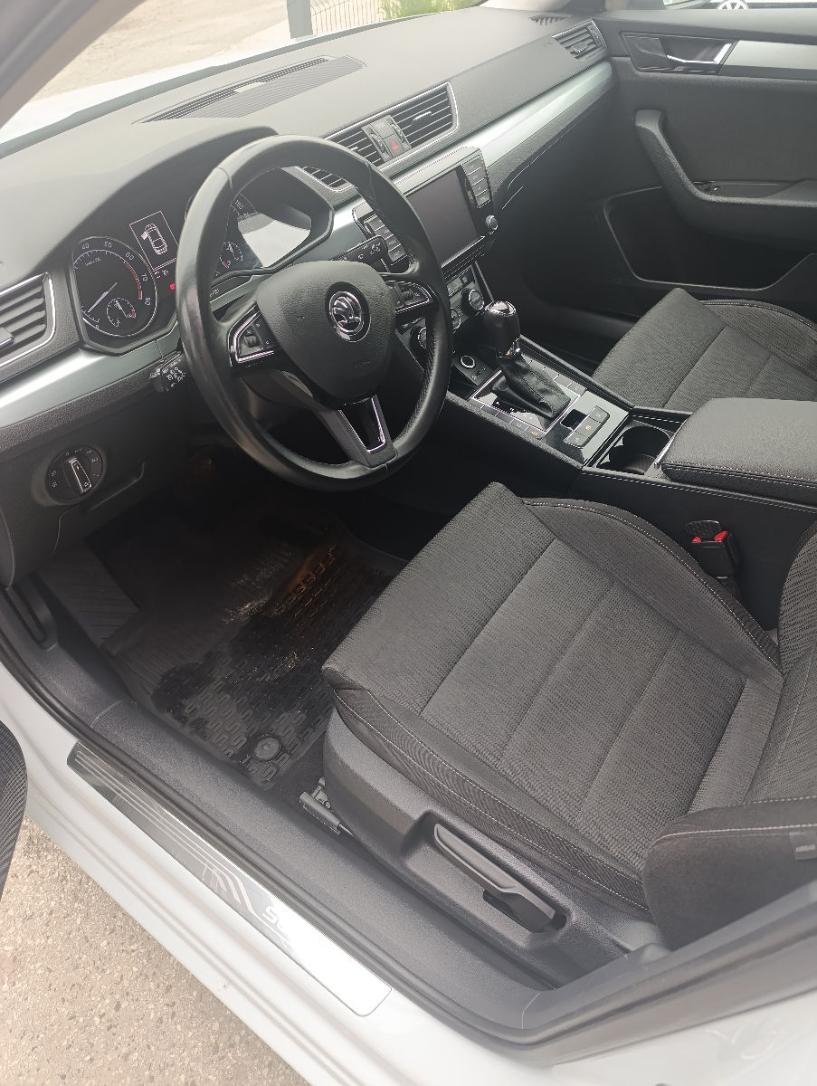 Skoda Superb фото 3