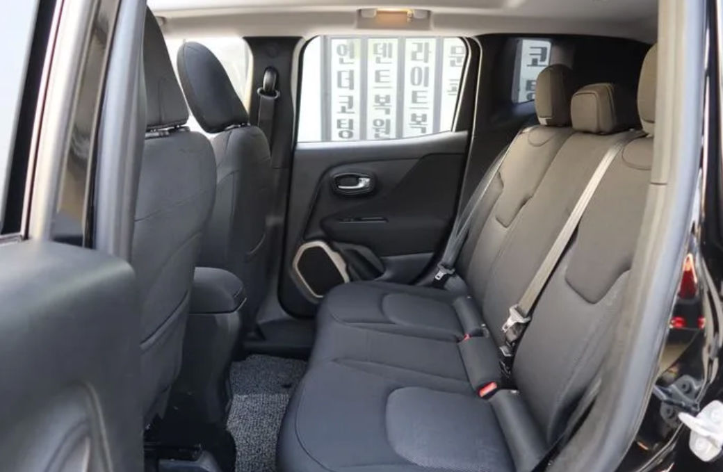 Jeep Renegade foto 7
