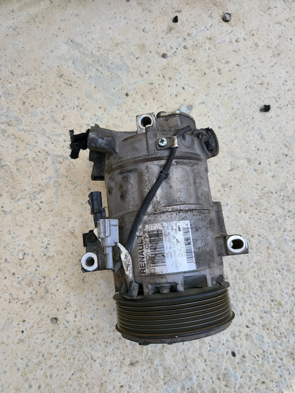 Renault 926000217R компрессор кондиционера