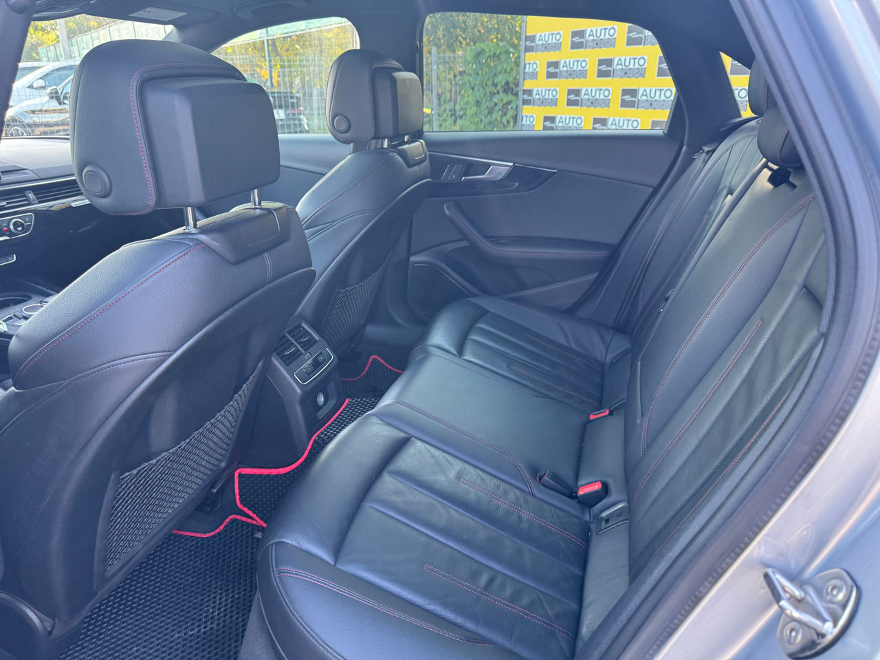 Audi A4 foto 15