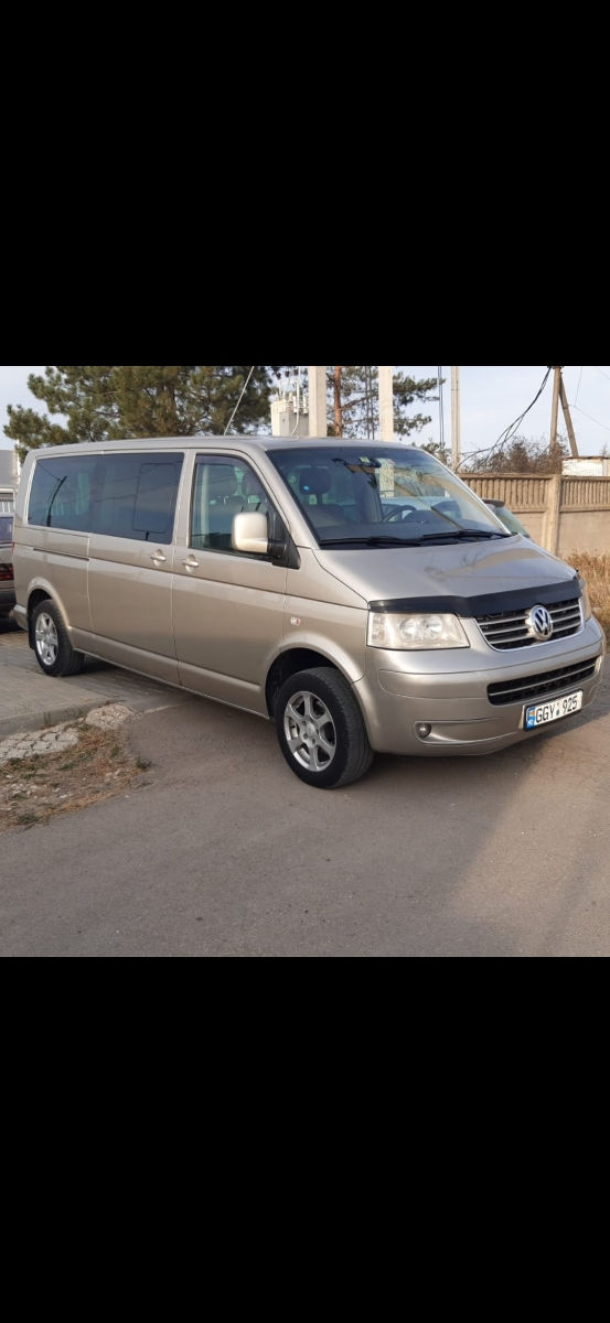 Volkswagen Caravelle foto 9