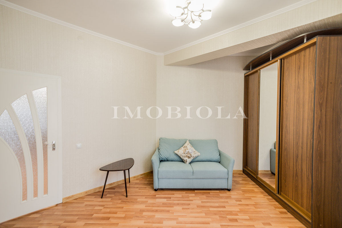 Apartament cu 3 camere, 115 m², Centru, Chișinău foto 4