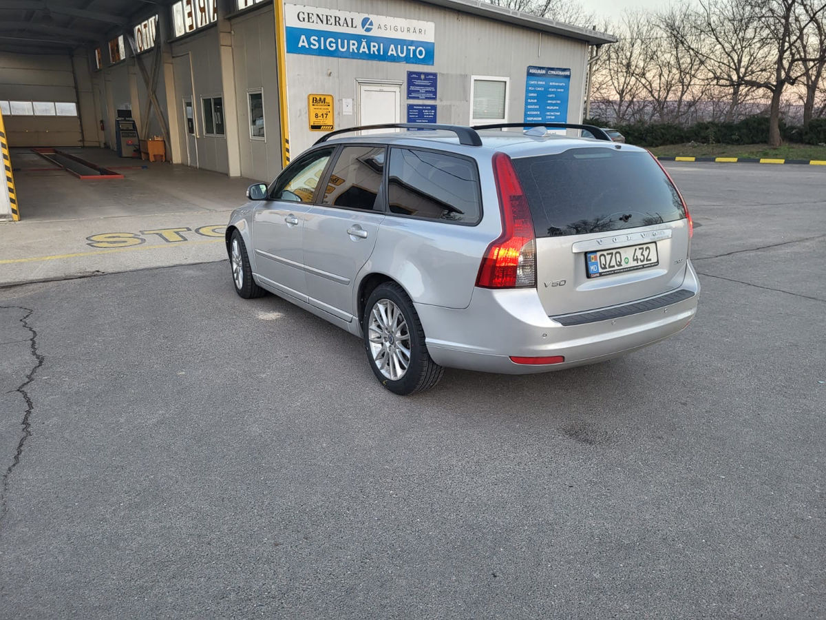 Volvo V50 foto 4