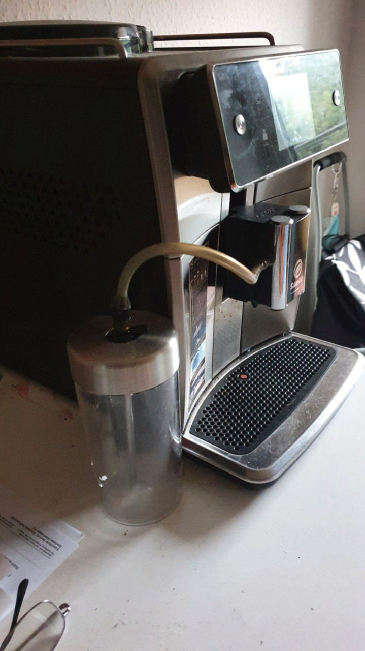 Кофемашина Philips Saeco. Aparat de cafea espresso.