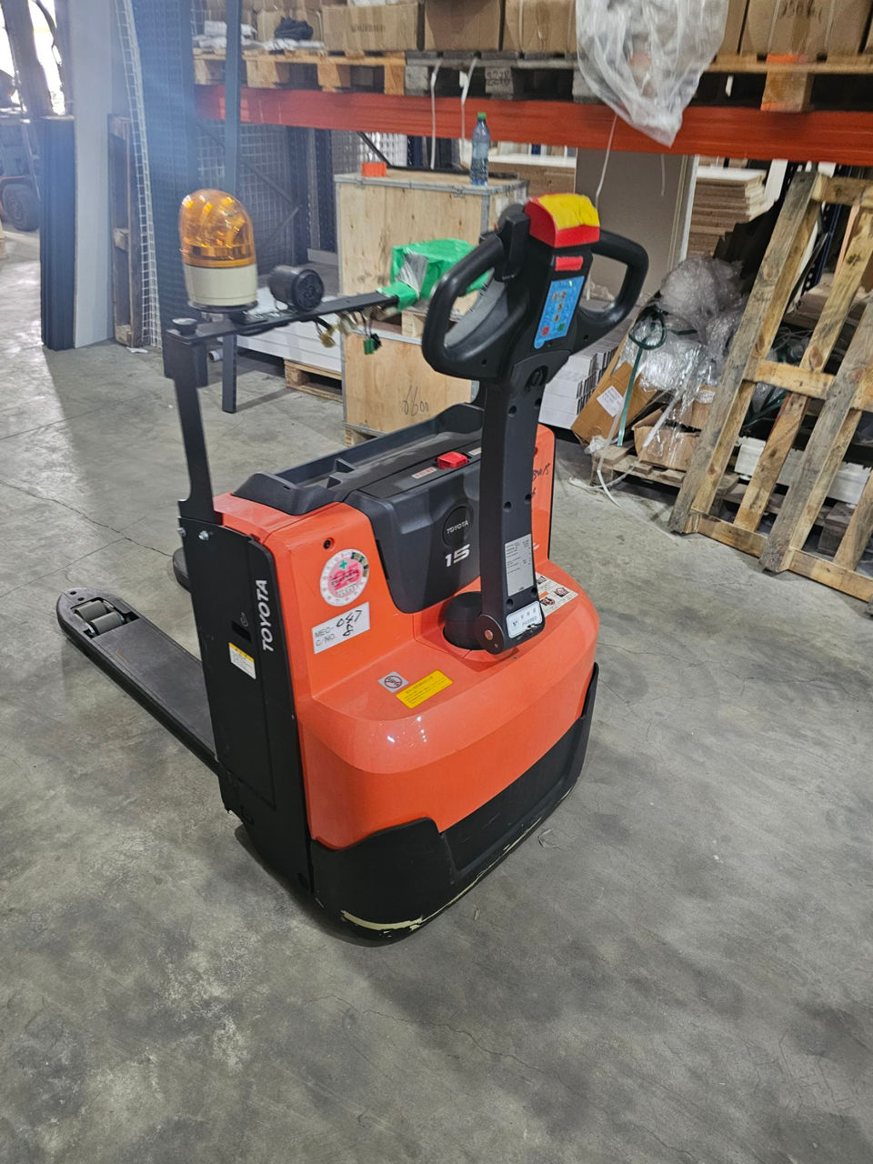 Transpaleta electrica Toyota / Электророхла Toyota фото 0