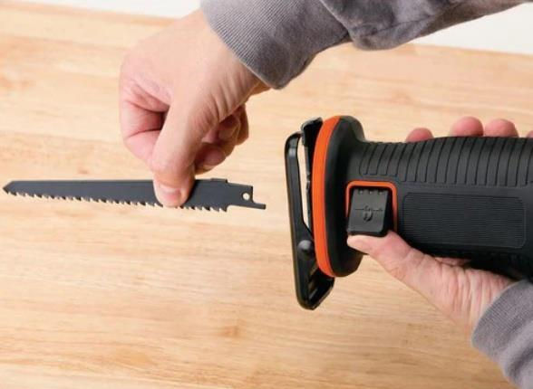 Fierastrau sabie cu acumulator black+decker bdcr18m1/сабельная пила black+decker bdcr18m1 foto 2