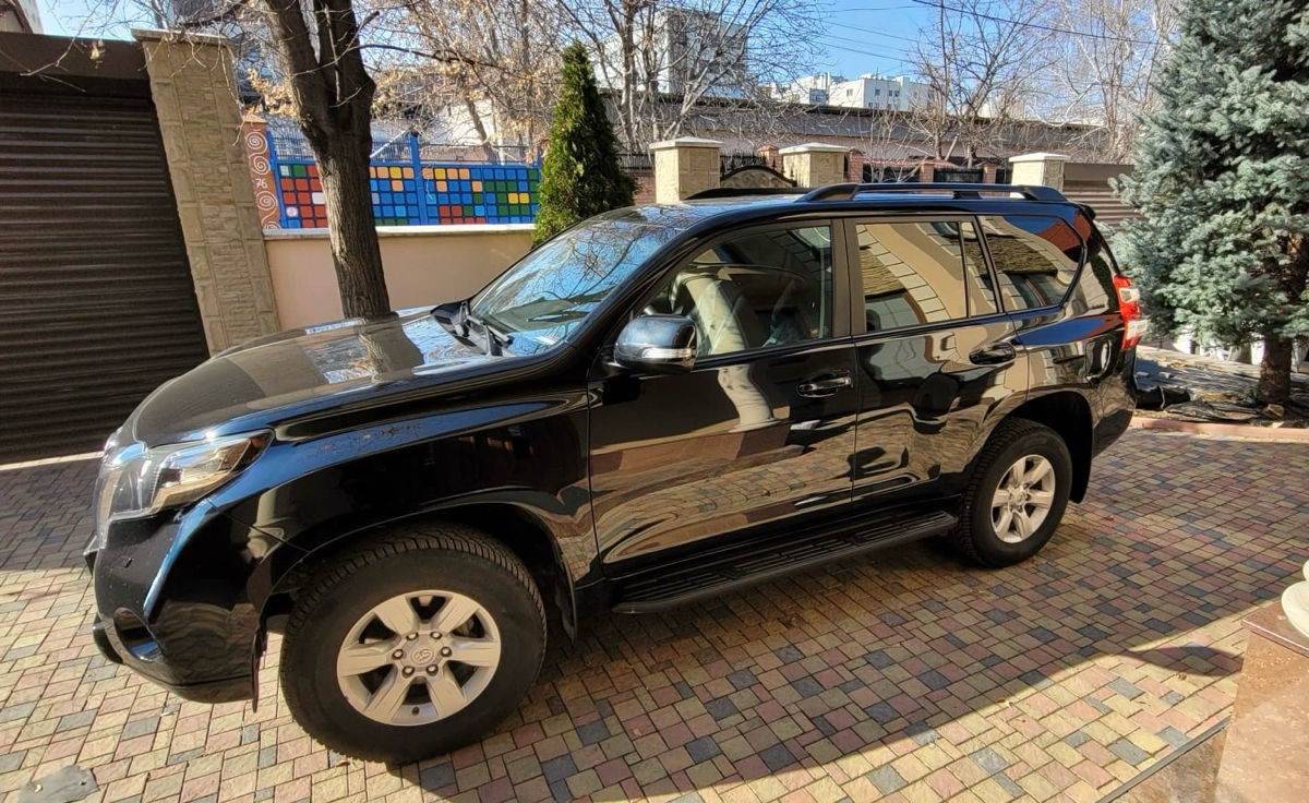 Toyota Land Cruiser Prado фото 2