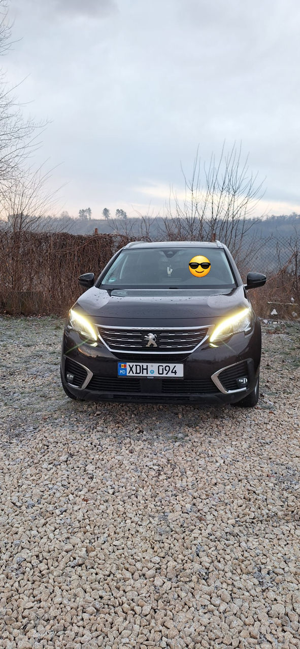 Peugeot 5008 foto 3