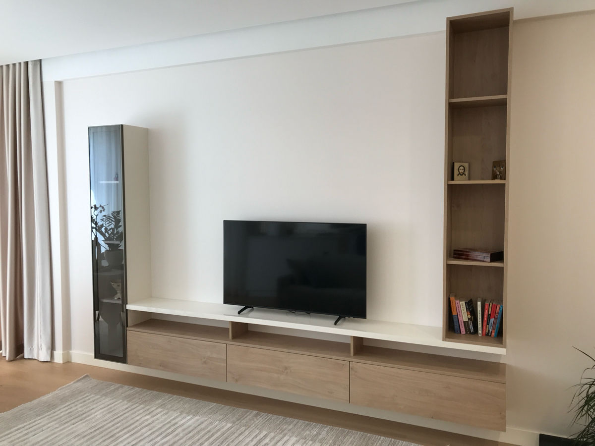 Mobilă la comandă ,lumină led+vopsire fasade MDF foto 2