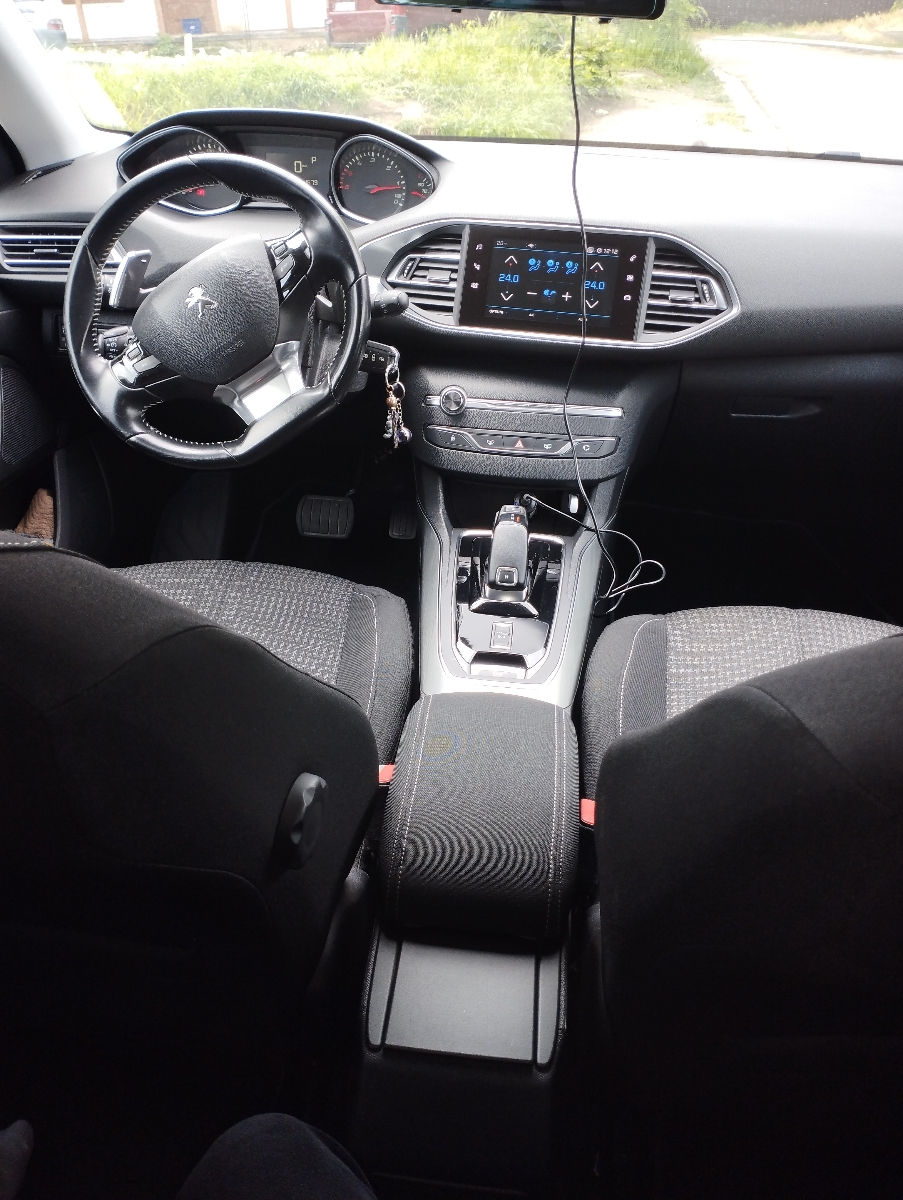 Peugeot 308 foto 3