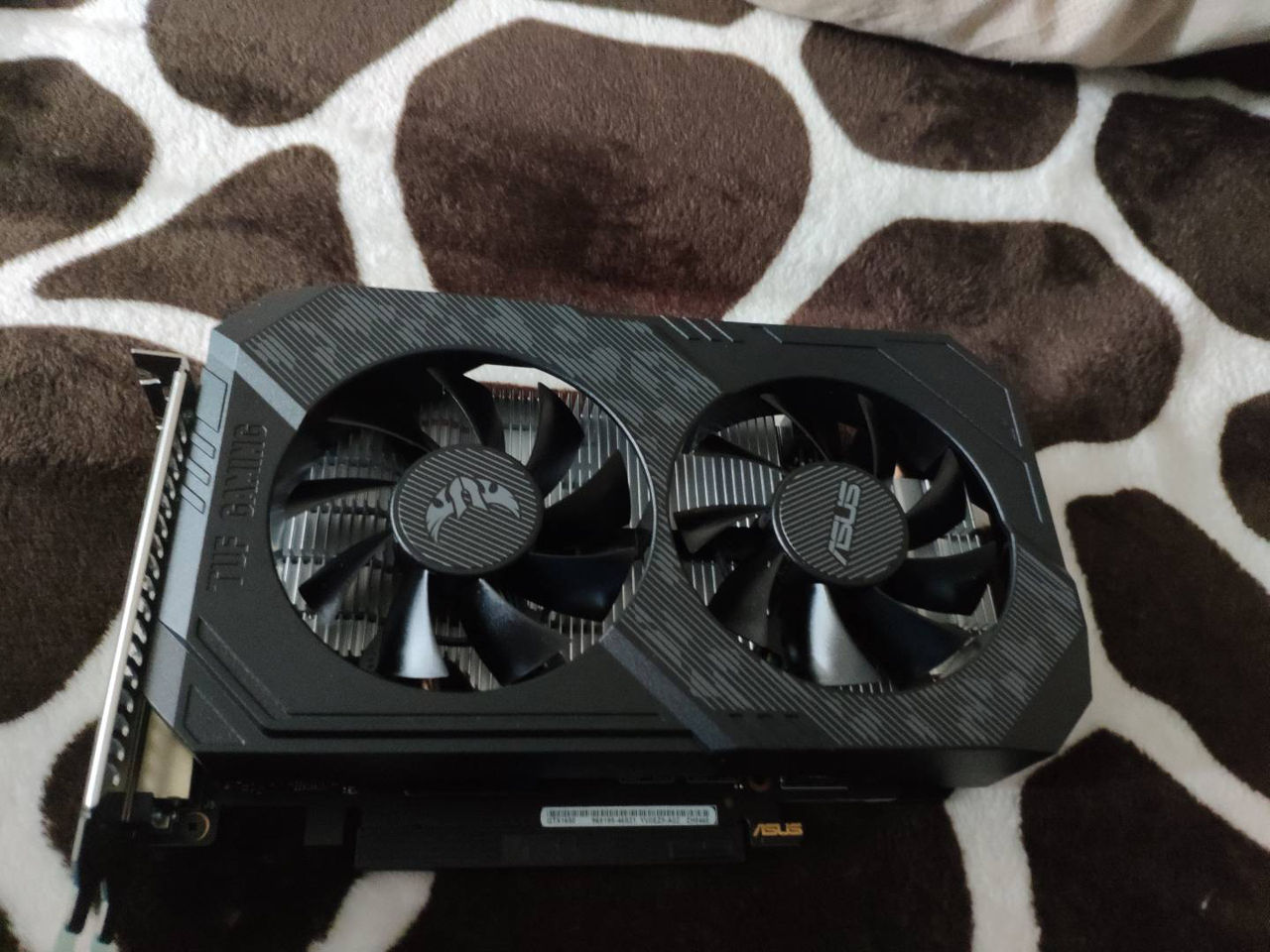Nvidia Asus Gtx 1650 ddr6 oc