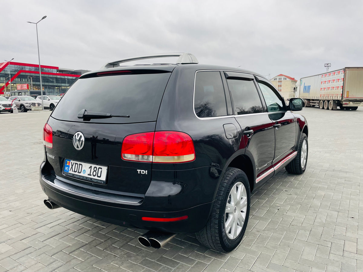 Volkswagen Touareg foto 3