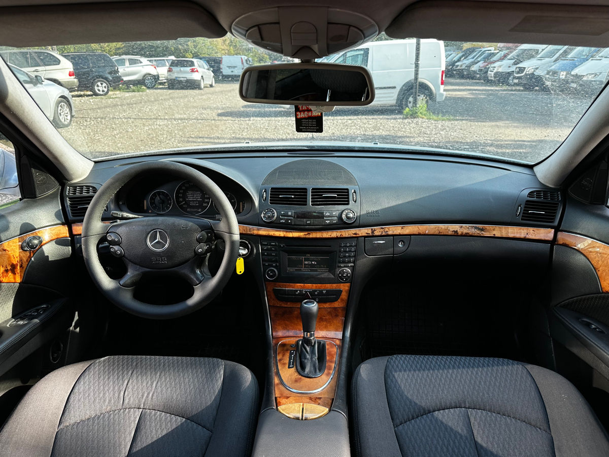 Mercedes E-Class foto 4