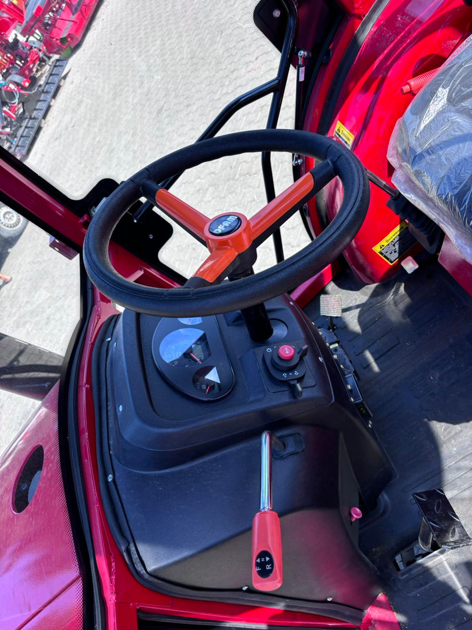 Tractor Dong Feng 404 G2 ( 40 CP ) Model nou foto 5