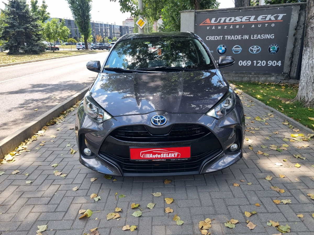 Toyota Yaris 2021 photo 2
