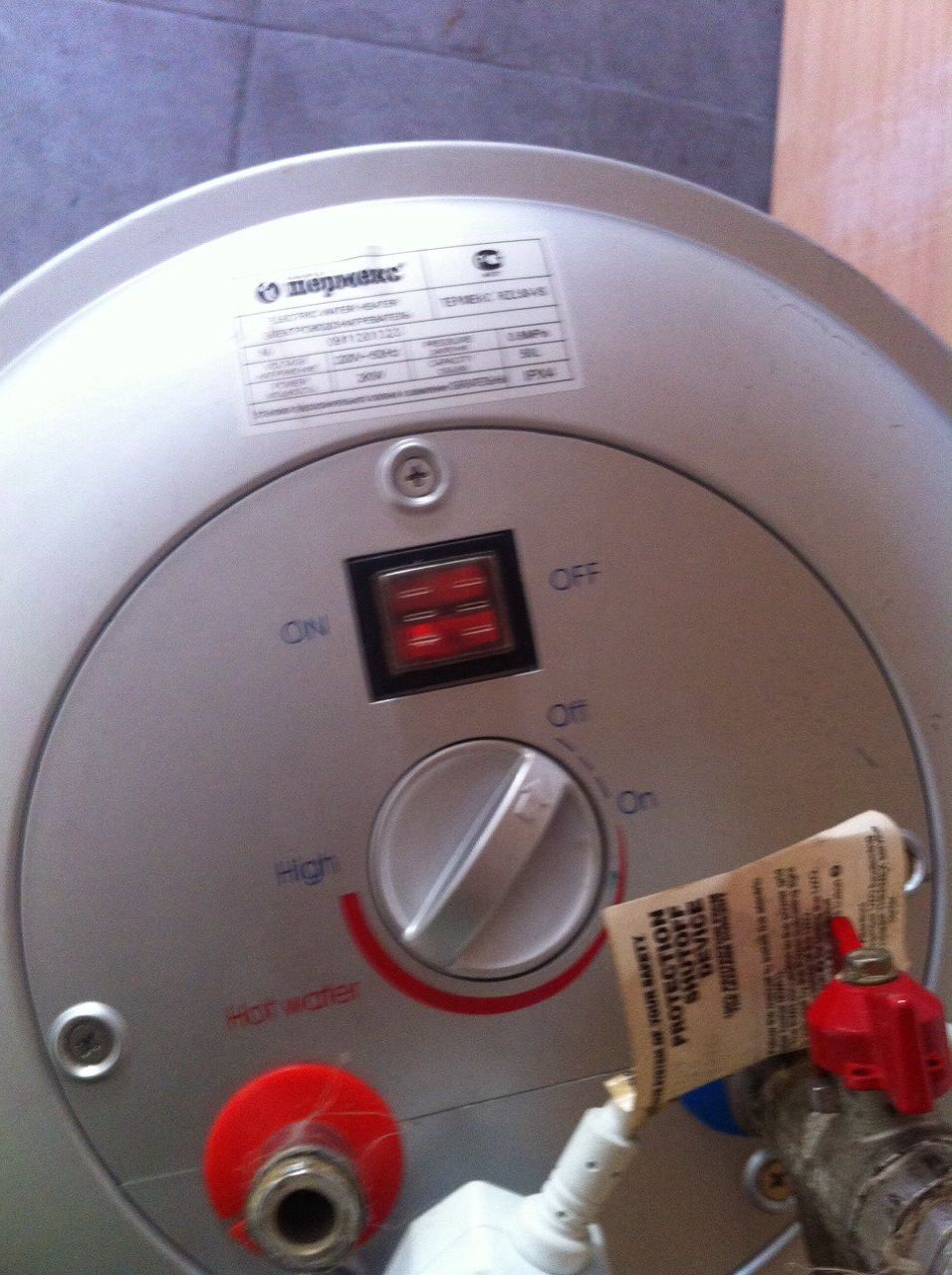 Продается бойлер на 50 литров, б/у, 400 лей