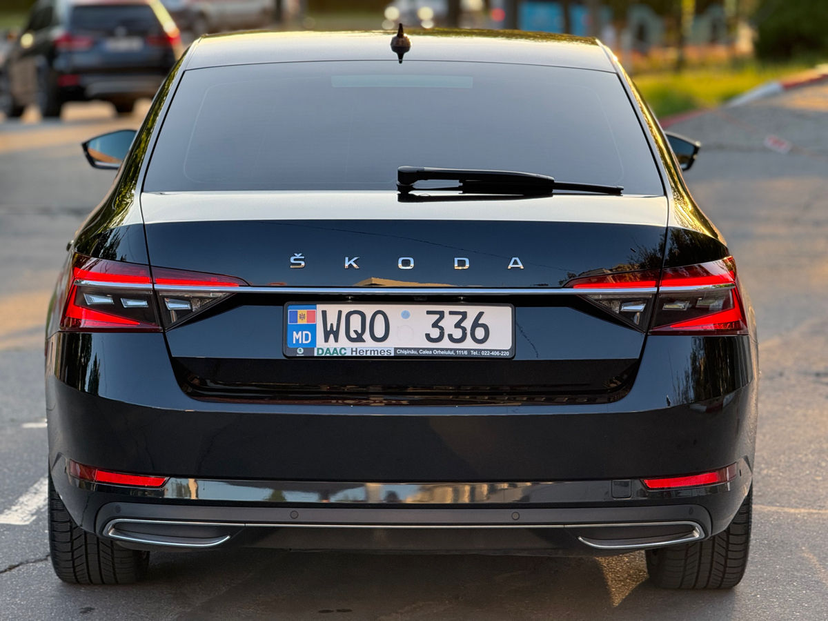 Skoda Superb foto 7