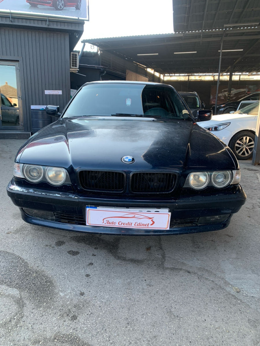 BMW 7 Series foto 2