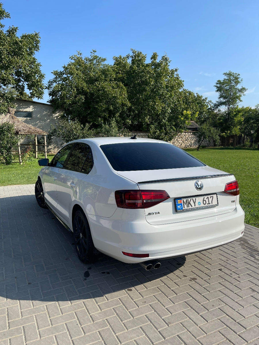 Volkswagen Jetta foto 1